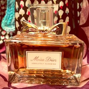 Miss Dior Absolutely Blooming parfume spray
